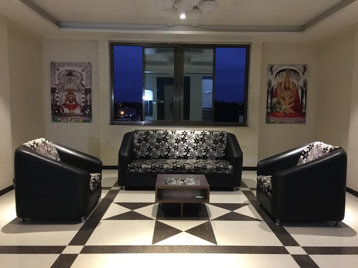 Hotel Vikas Palace Solapur Exterior photo